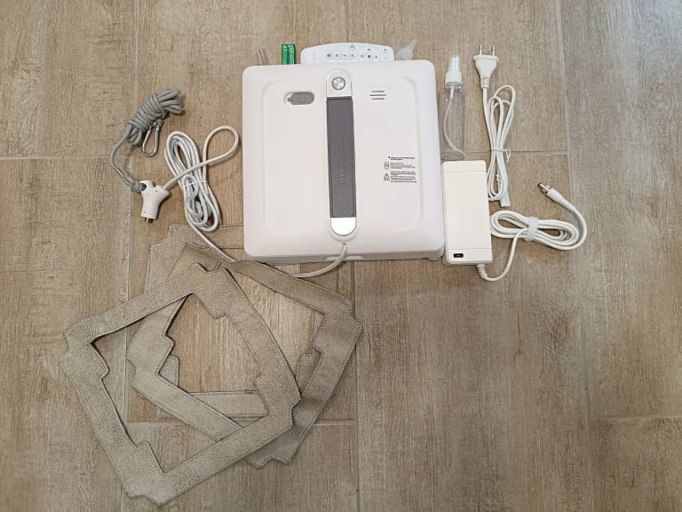 Liectroux S9 ablaktisztító robot teszt 8
