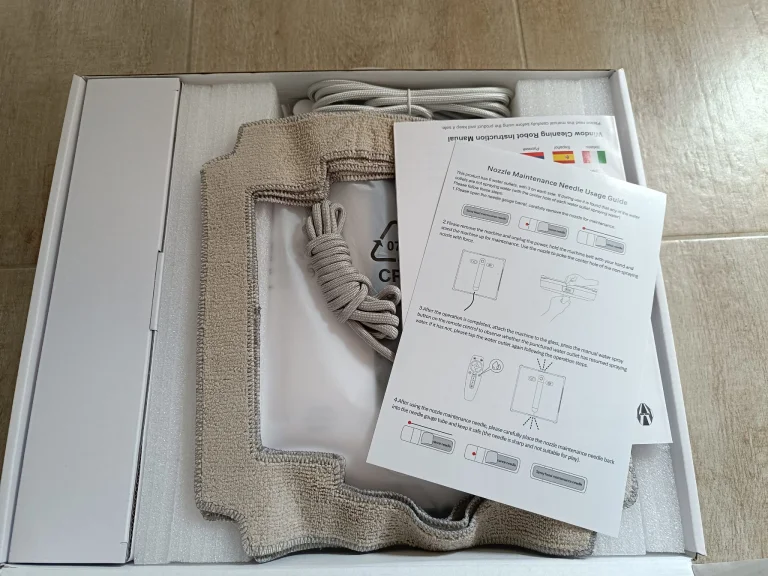 Liectroux S9 ablaktisztító robot teszt 7