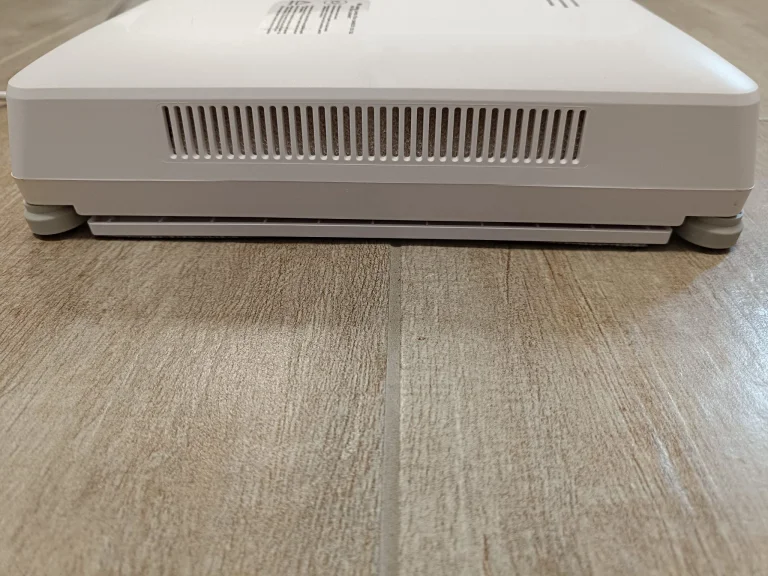Liectroux S9 ablaktisztító robot teszt 4