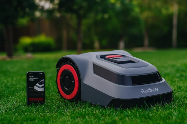 Padlót fogott a népszerű Redkey MGC500 robotfűnyíró ára 1