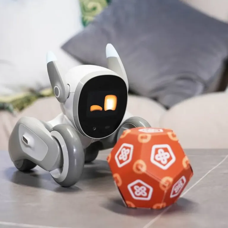 Loona EPP3.0 AI robotkutya: játék, társ és tanár egyben 4