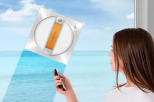 Liectroux YW710 – Csíkmentes panoráma gombnyomásra