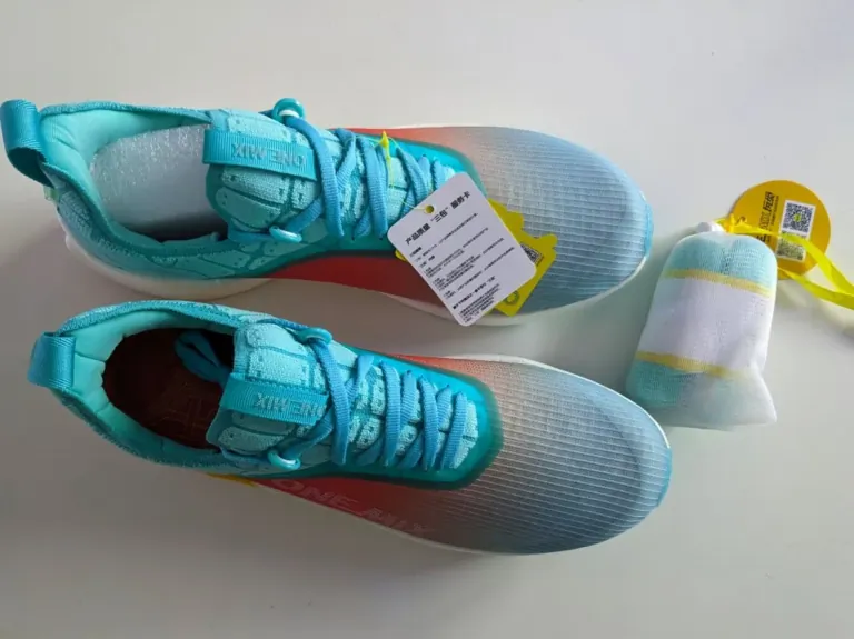 Onemix Light Armor a karbonbetétes csoda futócipő 2