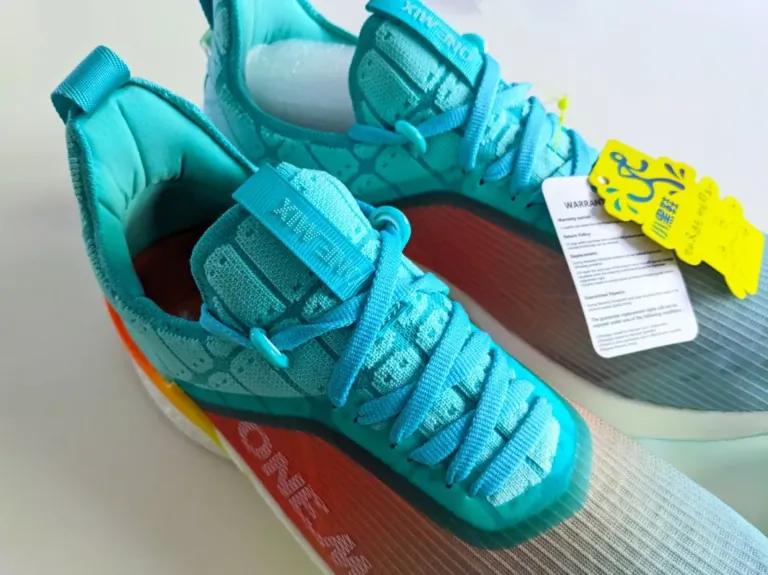 Onemix Light Armor a karbonbetétes csoda futócipő 6