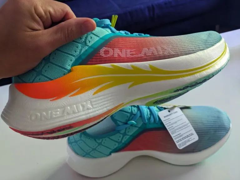 Onemix Light Armor a karbonbetétes csoda futócipő 3