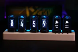 IPS Nixie-csöves ébresztőóra, ami tuti megbabonáz