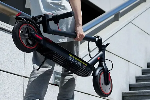 Elektromos roller 50 ezer forint alatt: iScooter i9 1