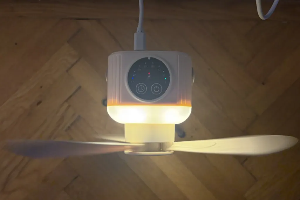 IPRee 2 az 1-ben hordozható ventilátor és lámpa teszt 1
