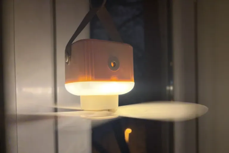 IPRee 2 az 1-ben hordozható ventilátor és lámpa teszt 11