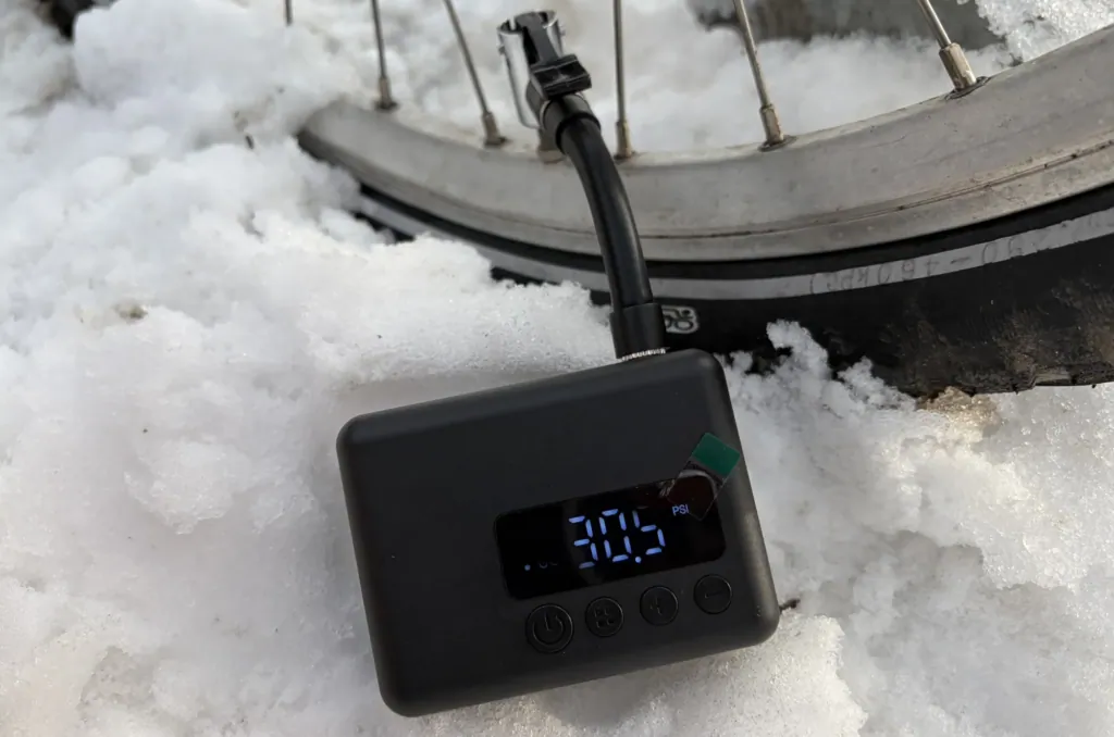 Test de la mini-pompe électrique LAOTIE Z11 1