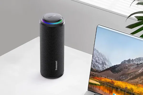 Tronsmart T8 hangszóró: zene, fények, kaland