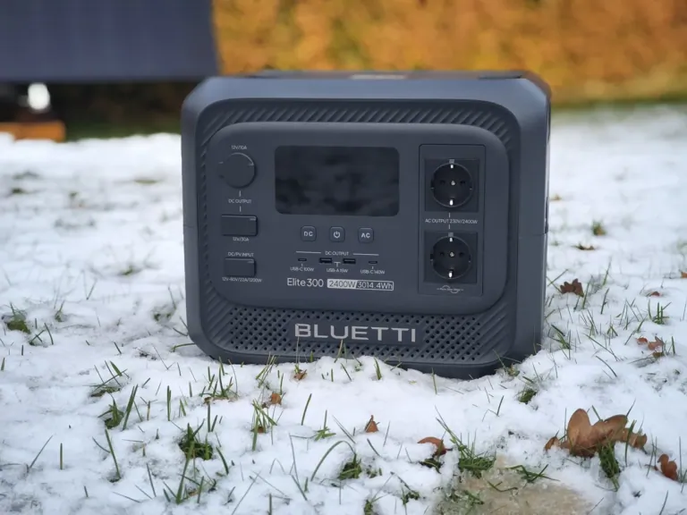 Megjelent a BLUETTI Elite 300 hordozható erőmű 3