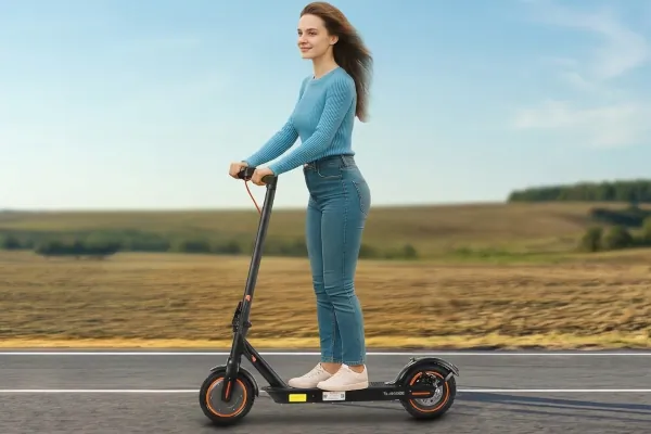 TWOFISH V1 MAX e-roller – Turbózd fel a mindennapi utakat 1
