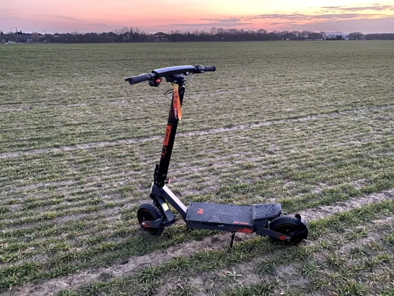 KuKirin G2 Ultra elektromos roller teszt 3