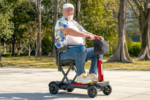 Az iScooter X11 négykerekű visszaadja a mozgás örömét 1