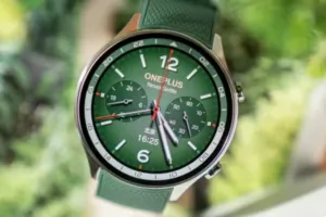 A OnePlus Watch 3 okosórát most érdemes behúzni Alin