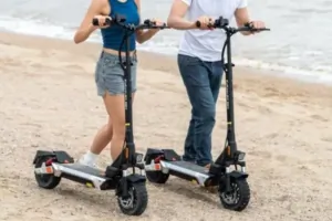 A Kukirin M4 Max rollerrel vége a rázkódásnak