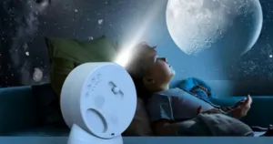 13 világot hoz el a hálószobádba ez az Elfeland projektor