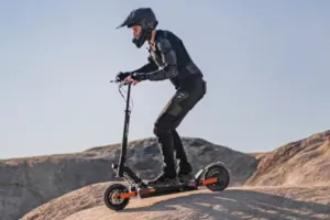 A JOYOR S10-S-Z e-rollerrel minden út rövidebb lesz