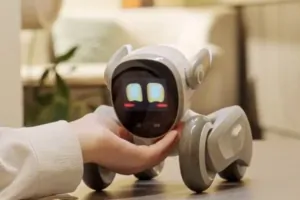 Loona EPP3.0 robotkutya: házőrző és játszótárs egyben