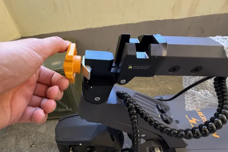 Ausom DT2 Pro kétmotoros e-roller teszt 4