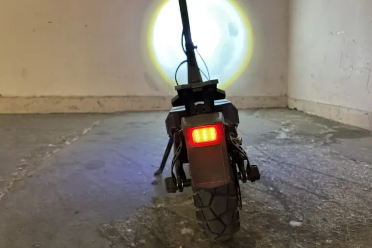 Ausom DT2 Pro kétmotoros e-roller teszt 36