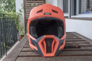 Leatt Gravity 1.0 full face bukósisak tartós teszt