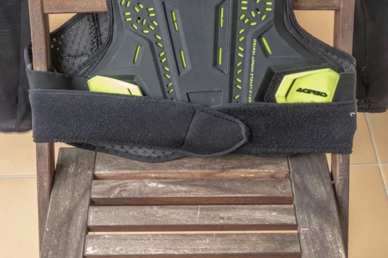Acerbis Plasma felsőtest protektor tartós teszt 10