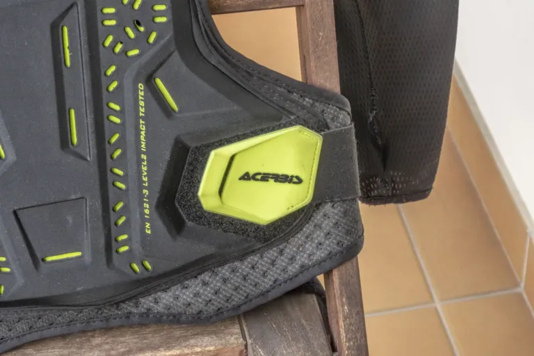 Acerbis Plasma felsőtest protektor tartós teszt 11