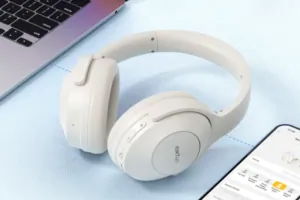 Itt az EarFun Wave Life fejes, amit most bolond áron adnak