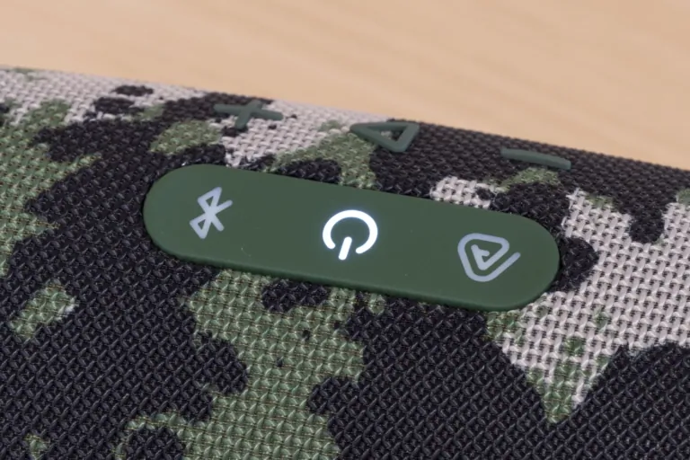 JBL Charge 6 Bluetooth hangszóró teszt 6