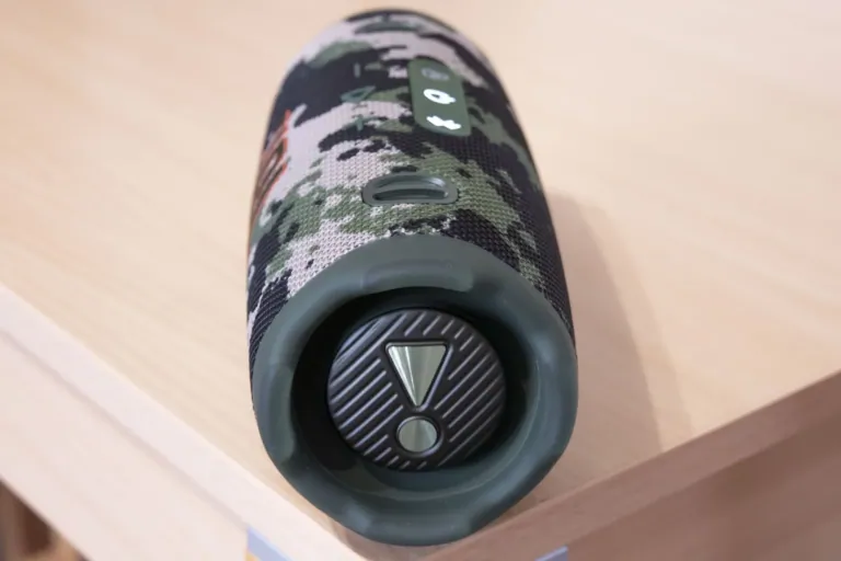 JBL Charge 6 Bluetooth hangszóró teszt 9
