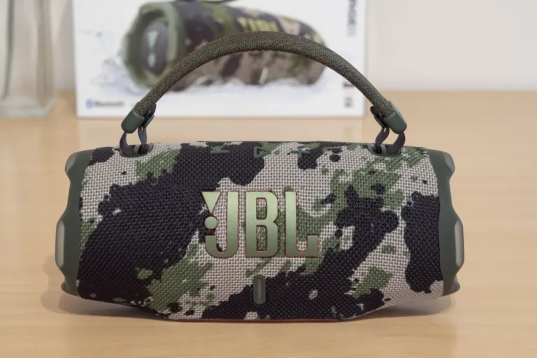 JBL Charge 6 Bluetooth hangszóró teszt 11