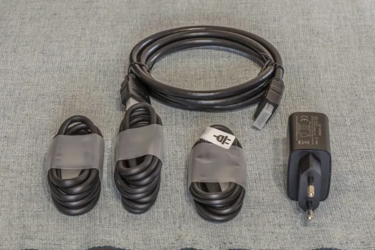 MINIX SF16T hordozható monitor teszt 7
