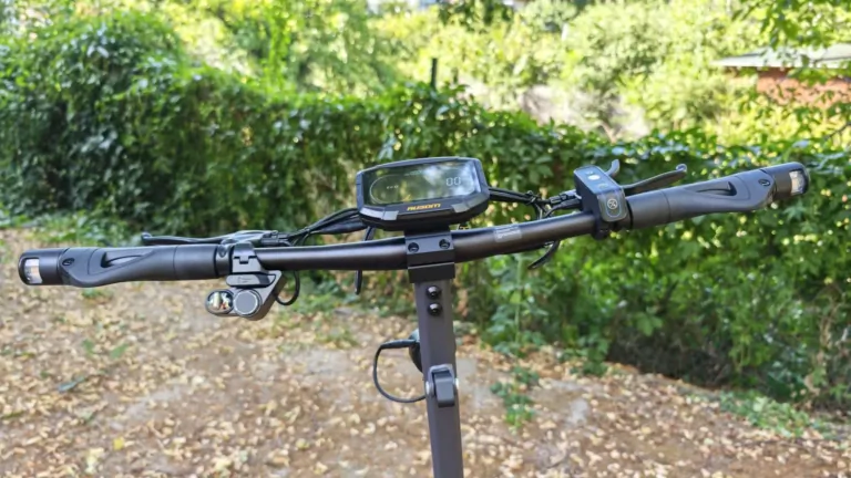 Ausom K20 Pro egymotoros elektromos roller teszt 8