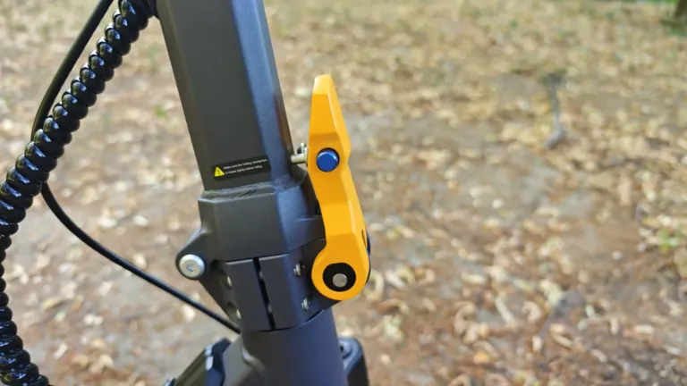 Ausom K20 Pro egymotoros elektromos roller teszt 13