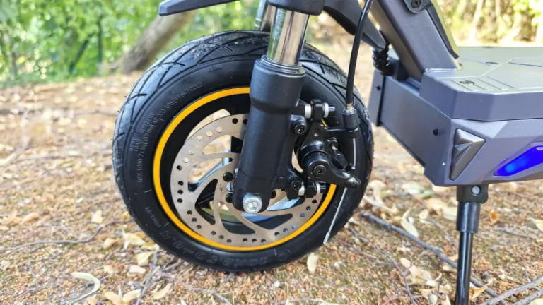 Ausom K20 Pro egymotoros elektromos roller teszt 16