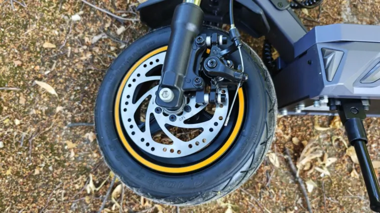 Ausom K20 Pro egymotoros elektromos roller teszt 30