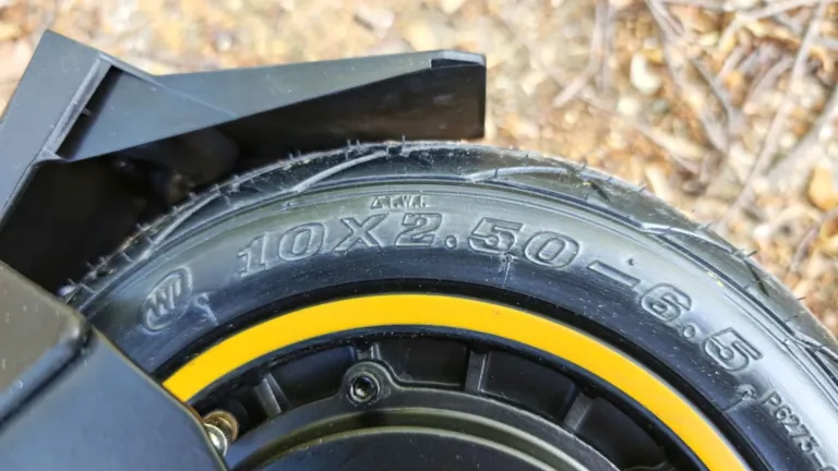 Ausom K20 Pro egymotoros elektromos roller teszt 33