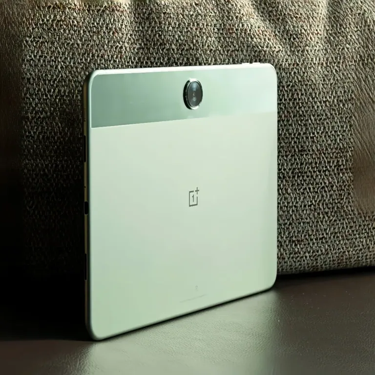 OnePlus Pad Go: simán a táskádba fér és mindent lejátszik 3