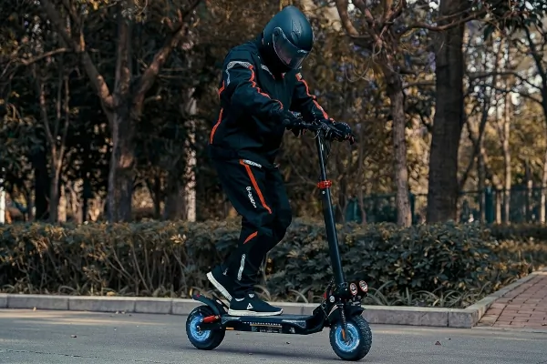 iScooter iX4: az e-roller, ami után megfordulnak az utcán 1