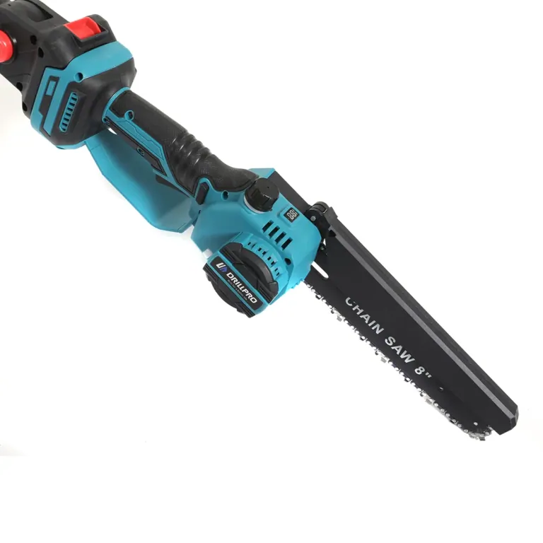 Drillpro magassági láncfűrész: gallyazás létra nélkül 4