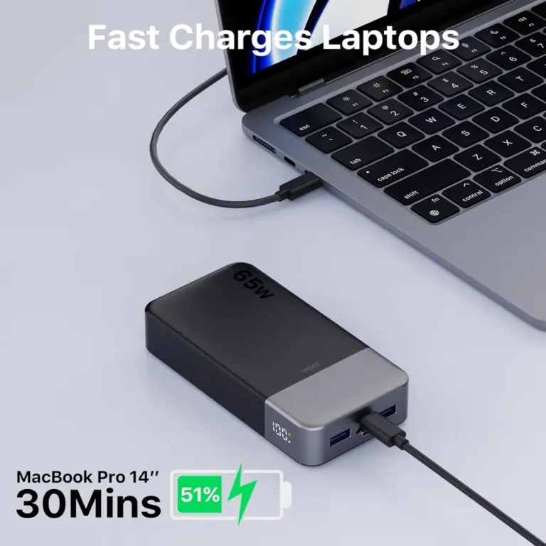 A JUOVI 65 W-os power bank laptopot is simán tölt 7