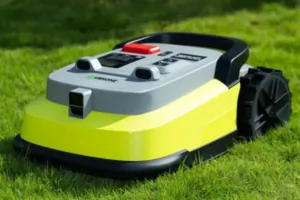 Esett az ára a UBHOME M10 robotfűnyírónak