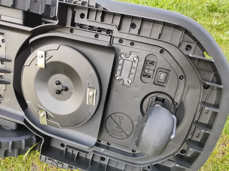 TerraMow V1000 robotfűnyíró teszt 14