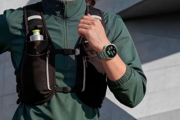 Töltő nélkül a világ körül: OnePlus Watch 4 okosóra 1