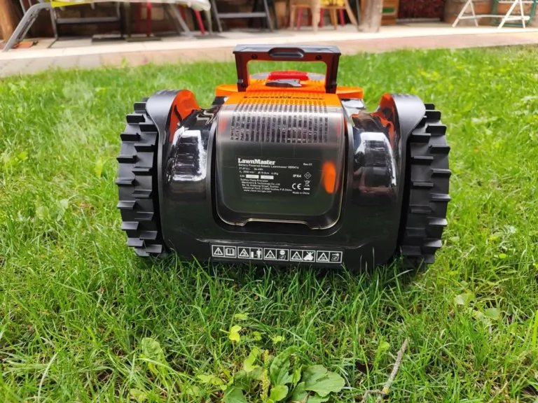 LawnMaster OcuMow DM16-150 robotfűnyíró teszt 12