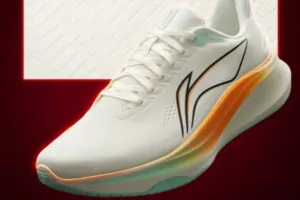 Szellős léptek és megbízható tartás – Li-Ning RED HARE 9