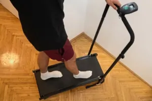 Akluer RJ401 motor nélküli futópad teszt