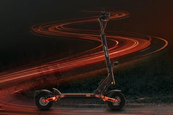 A JOYOR T6 elektromos roller terepre és városba is jó 1